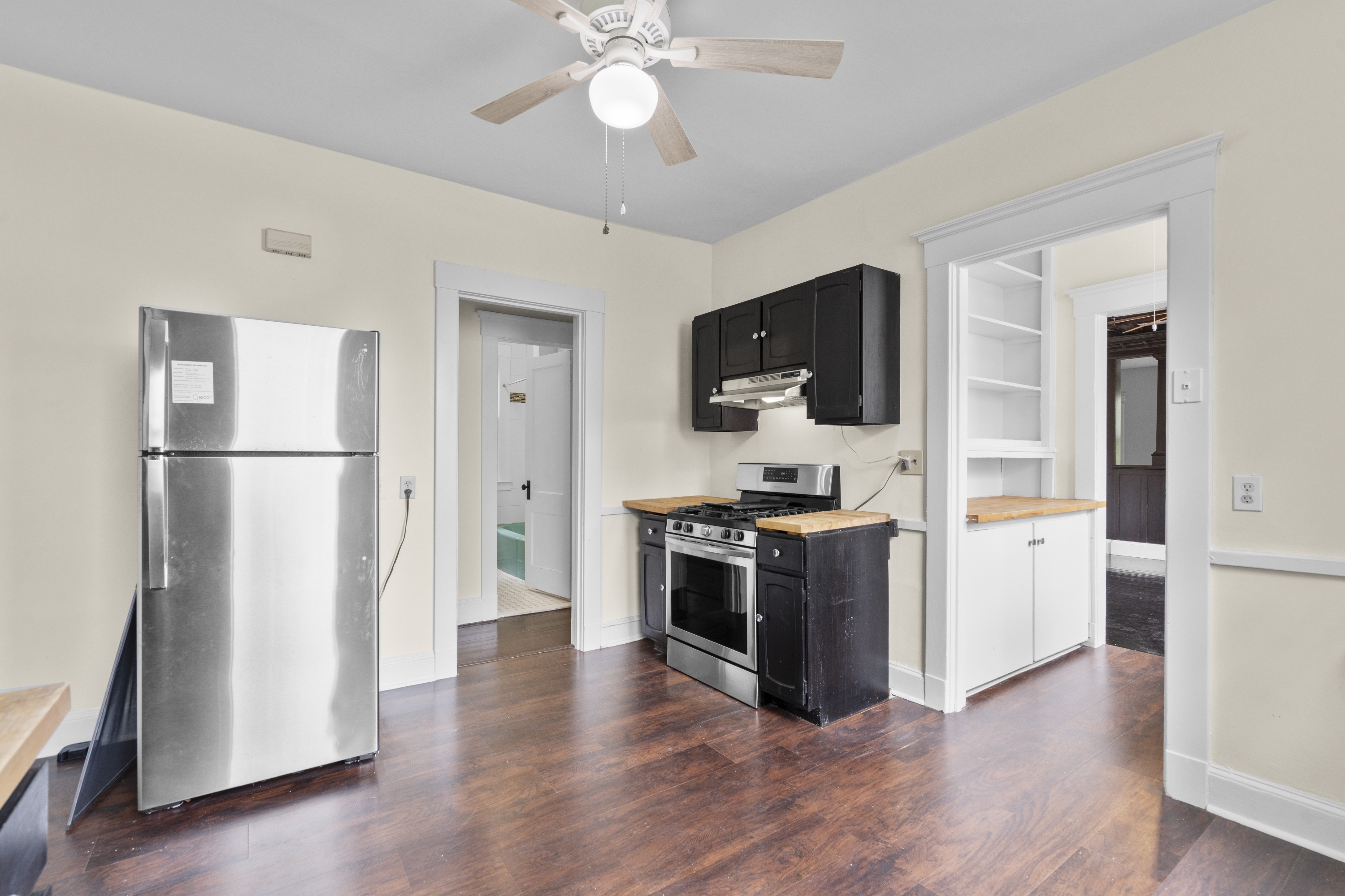 144 Gilbert Avenue, Unit 2
