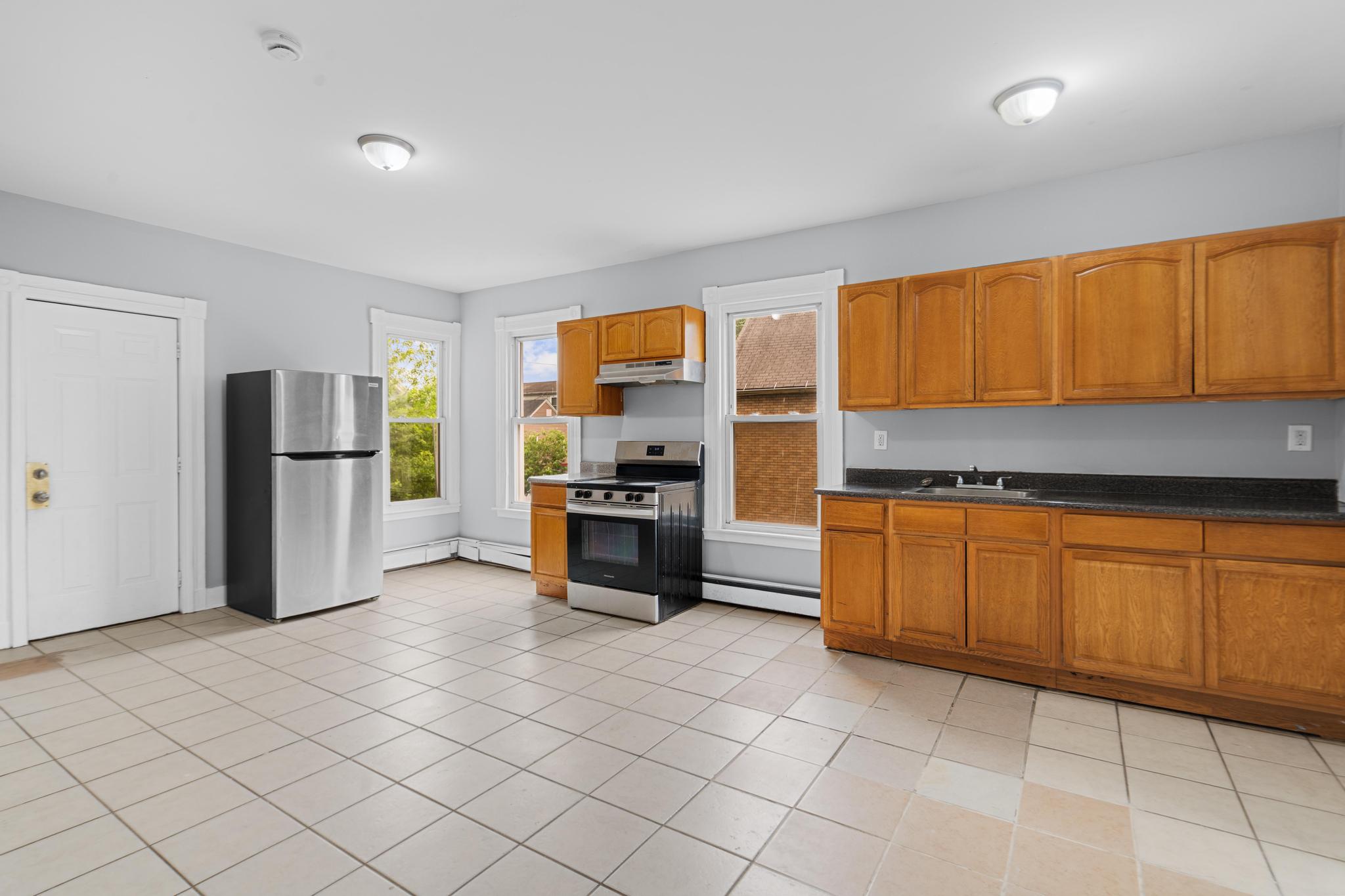 354 Poplar Street, Unit 2